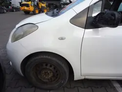 Parafango Anteriore Sinistro Toyota Yaris II 2006-2009