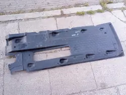 Underkörningsskydd VW Scirocco Golf V Höger OEM 1K0825202AR