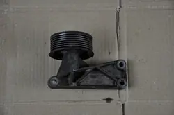 Support avec rouleau Land Rover Discovery 2 Defender 99-04