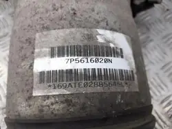 Taka-oikea ilmaiskutin OEM 7P5616020N Porsche