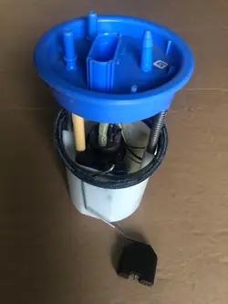 VW Audi Skoda Seat Brandstofpomp 6R0919051J 6R0919051Q