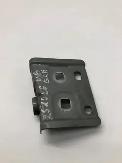 Suporte de para-lama dianteiro esquerdo Mercedes EQB X243