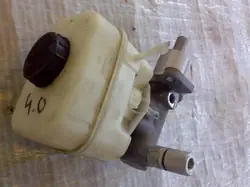 Ford OE bromspump behållare Mustang 2005+