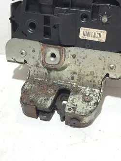 Fecho de porta-malas Volvo OEM 31253447 para V70 III