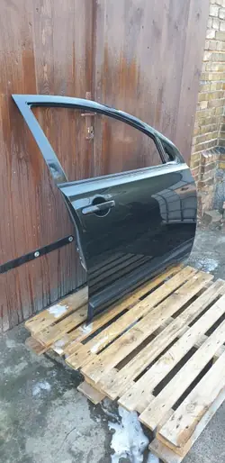 Porta dianteira direita Nissan Qashqai+2 J10 OEM J10 Z11