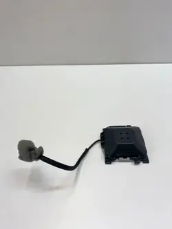 Amplificador de Antena Mercedes-Benz OEM 2319050100