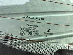 Vitre arrière Jaguar XE OEM IG AUTO PEŁCZYN SZYBA XE TYŁ