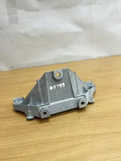 BMW X5 E70 Vaihteiston tuki OEM D5399 - Käytetty