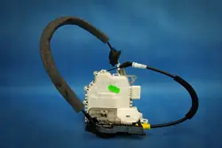 Fram Höger Dörrlås Audi A4 A5 A6 Q5 8J1837016E