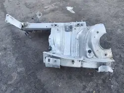 Mercedes B-Klasse W247 Viertel Längsträger Vorne Links OEM W247BKLASACWIARTKA