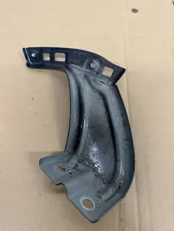 Soporte de guardabarros delantero derecho OEM 571821136 VW Tiguan