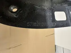 Support d'aile avant droit OEM 571821136 pour VW Tiguan