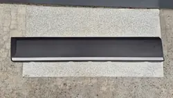 OEM 31276152 Moldura inferior puerta delantera izquierda Volvo XC70