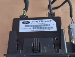 USB-portti SD-kortinlukija Ford Mondeo MK5 OEM BT4T-14F014-AE