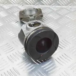 VOLVO V40 HATCHBACK KOLBEN 2.0L 2014 31339777