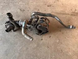 Termostaatin Kotelo OEM A65112201515 Mercedesille
