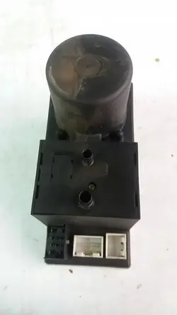 Audi A4 B5 centrale vergrendelpomp OEM 8L0862257E