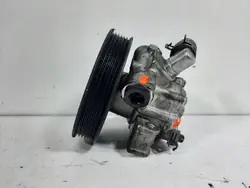 OEM 4901268 ohjauspumppu Mercedes-Benz E200CDI:lle