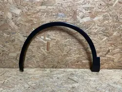 VW Tiguan II 17- Etuvasemman lokasuojan peite OEM