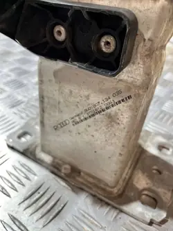 Audi OE 8W0807134 Supporto paraurti