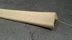 OEM oslona slupka prawy przod mercedes w116 Cubrepilar