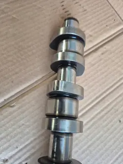 Árvore de cames VW Golf V 1.9 OEM 038109111E - Usado