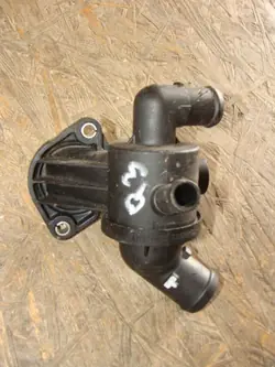 Termostathus OEM 03L121111AE för Audi Q3