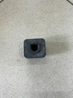 Radiatorbevestigingspad OEM gumkapodchlodnie Jeep Wrangler JL