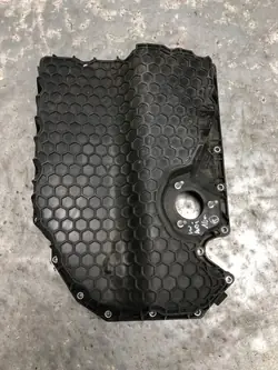 Oljetank VW Audi 06K103598N