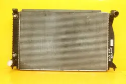 Radiador de Agua Audi A6 C6 4.2 B Automático OEM 4F0121251AH
