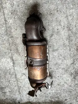 Catalyseur OEM 18150-5AN-G60 pour Honda CR-V