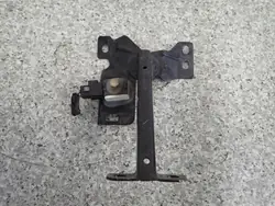 Moottorikannen Lukkotuki Mazda 3 BK OEM 03-07