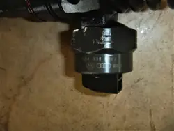 Bosch 038130073AA Polttoaineen Ruisku