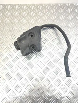 Ohjaustehoste säiliö Mercedes-Benz ML W164 2008 A0004602583