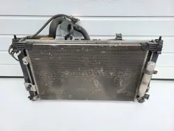 Conjunto de radiadores Mitsubishi Outlander II 2.2 DID MIVEC