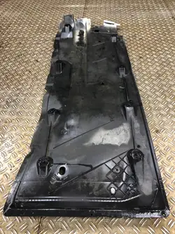 Audi OE Underbensskydd Fram 1K0825202BN