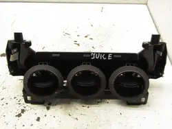 Grelhas de ventilação centrais Nissan Juke II 2023 OEM 682U16PA0A