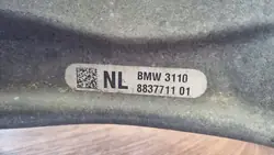 BMW 5 G60 G61 Främre Höger Upphängningsnav OEM 6898328