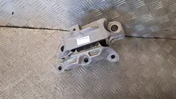 Ford M1G3-7M121-AB växellådsfäste begagnad