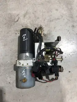 Saab 9-3 Cabrio takpump OEM 5116546 - Begagnad