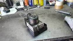 AUDI SEAT VW SKODA - BOMBA ABS 1K0614117H 1K0907379P