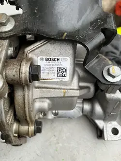 Pompe à injection Renault OE 167003606r d'occasion