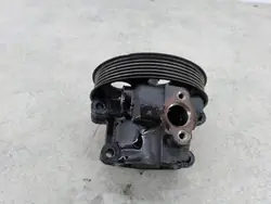 Pompe de direction OEM POMPA WSPOMAGANIA pour Ford Mondeo