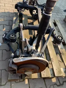 AUDI A4 B9 Bakvagnsupphängning OEM-kit - Begagnad