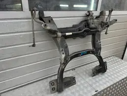 Cuna delantera OEM IG AUTO PEŁCZYN para Mercedes W176