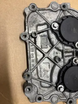Couvercle de distribution Mercedes Classe A W177 AMG OEM A2761560790