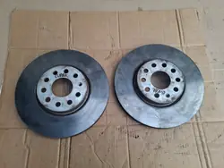 Etujarrutuslevyt OEM 5WA615301B VW Tiguanille
