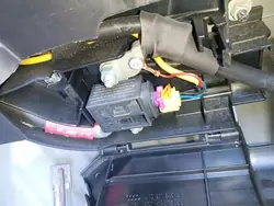 Audi A6 C6 4F Pyrotechnische Zekering Klem OEM 4F0915519