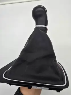 Pommeau de levier Seat OEM 5F1711113P - État utilisé