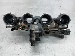 Rampe d'injection Audi A3 8P 2.0 FSI 06D133340